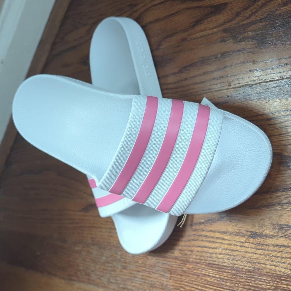 New in Box Adidas Adilette Aqua Pink & White